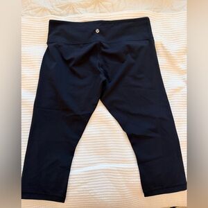Lululemon Black Capri Leggings